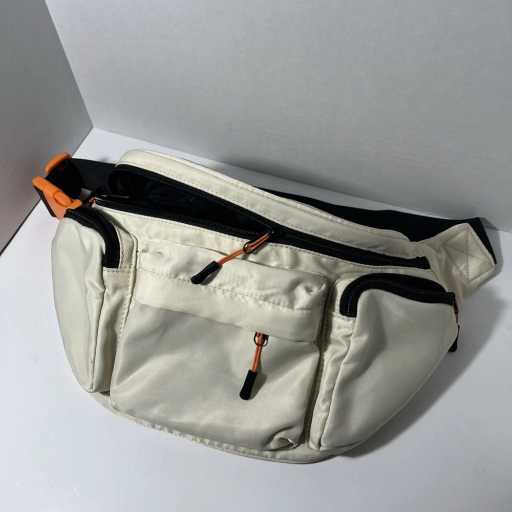 Original Use Oversized Fanny Pack / Waist bag unisex Off White